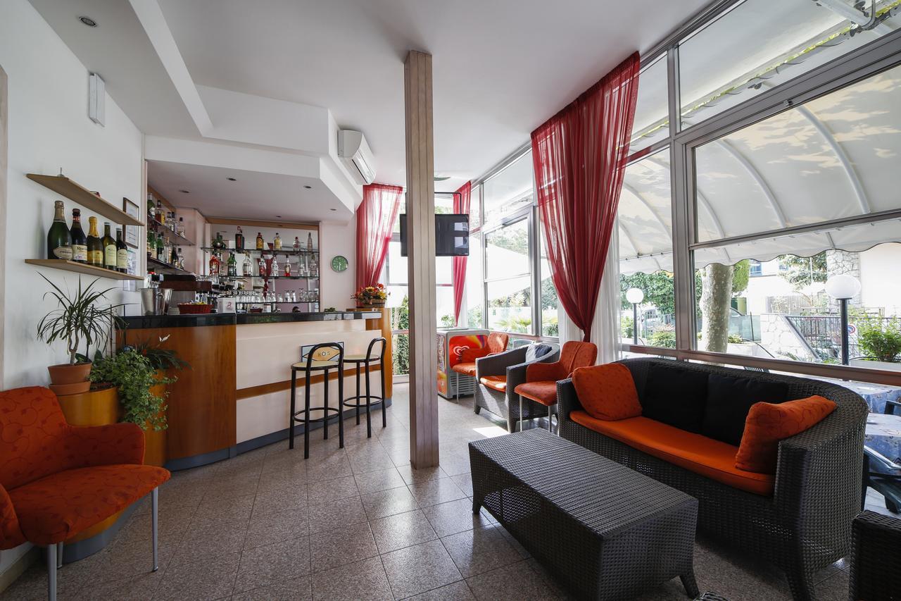 Hotel Susanna 里米尼 外观 照片